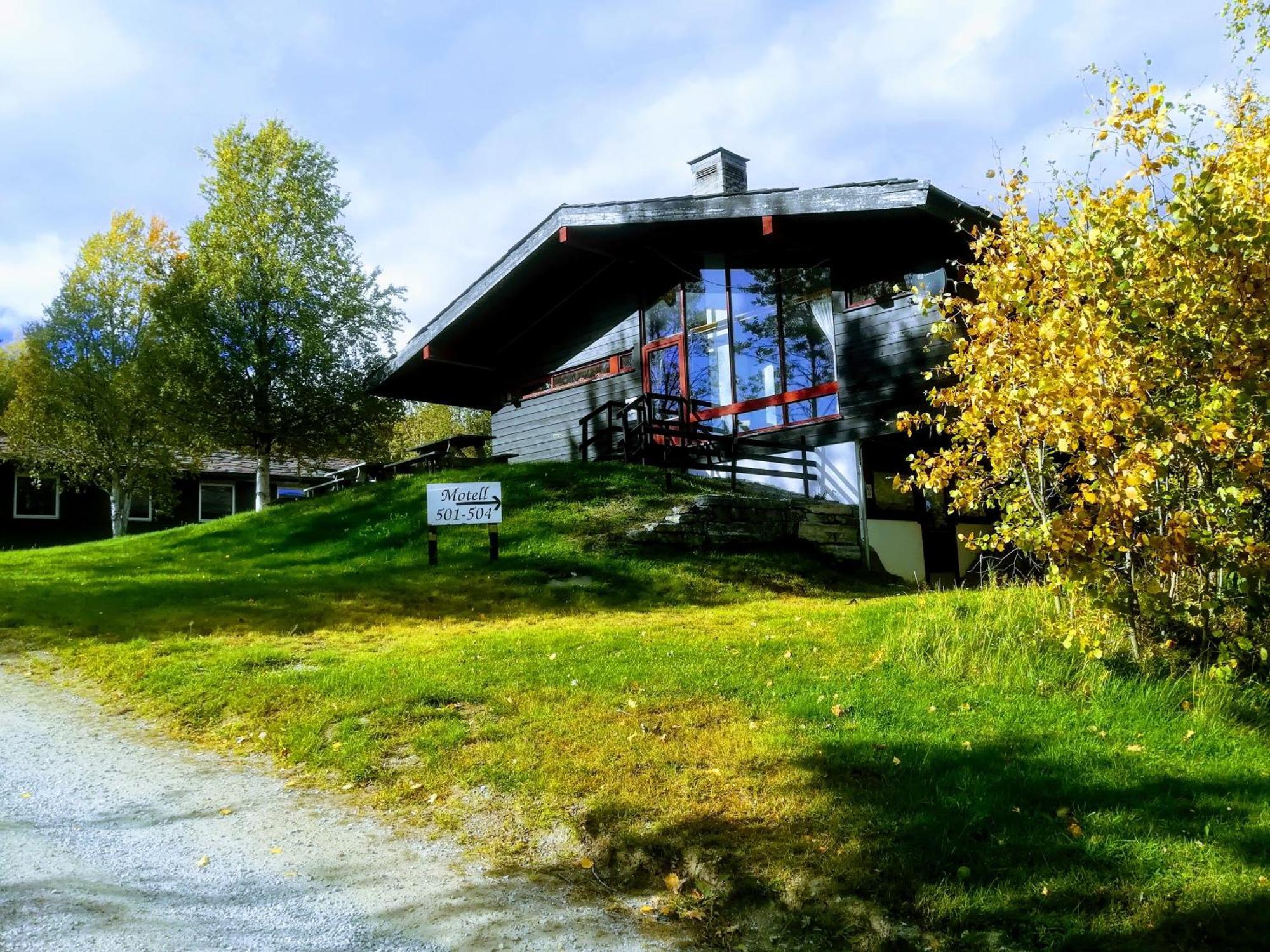Dombastun Motel Екстер'єр фото