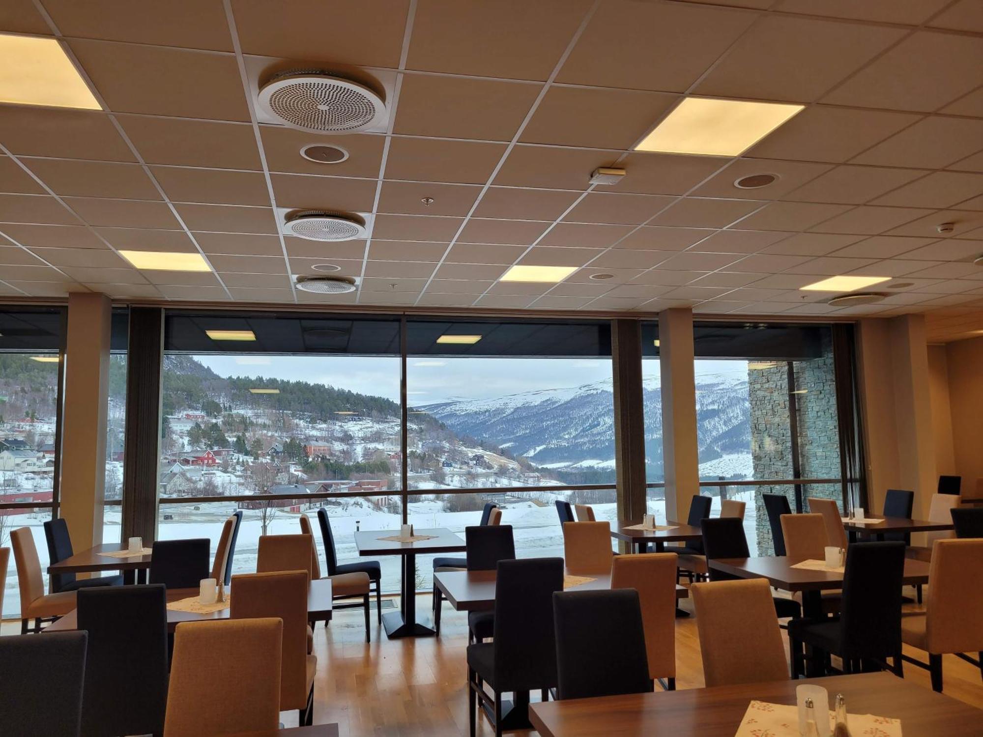Dombastun Motel Екстер'єр фото