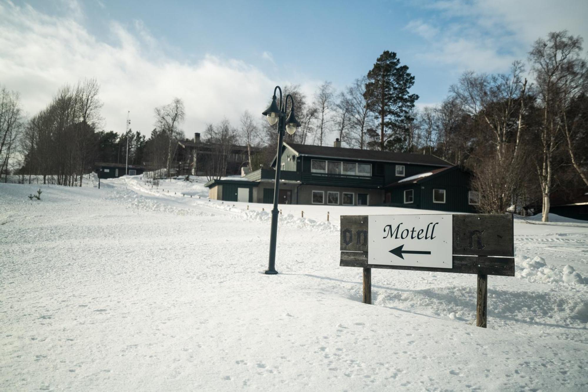 Dombastun Motel Екстер'єр фото